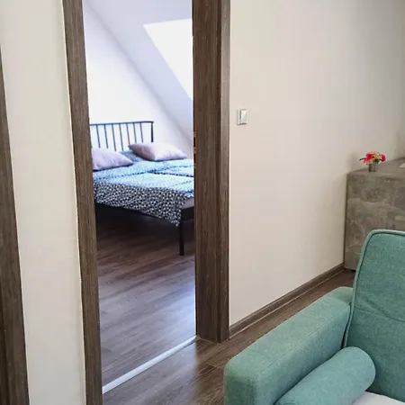 Marty 아파트 Nové Zámky