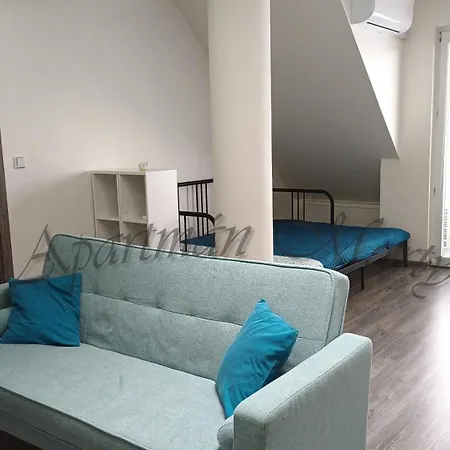 Marty 아파트 Nové Zámky